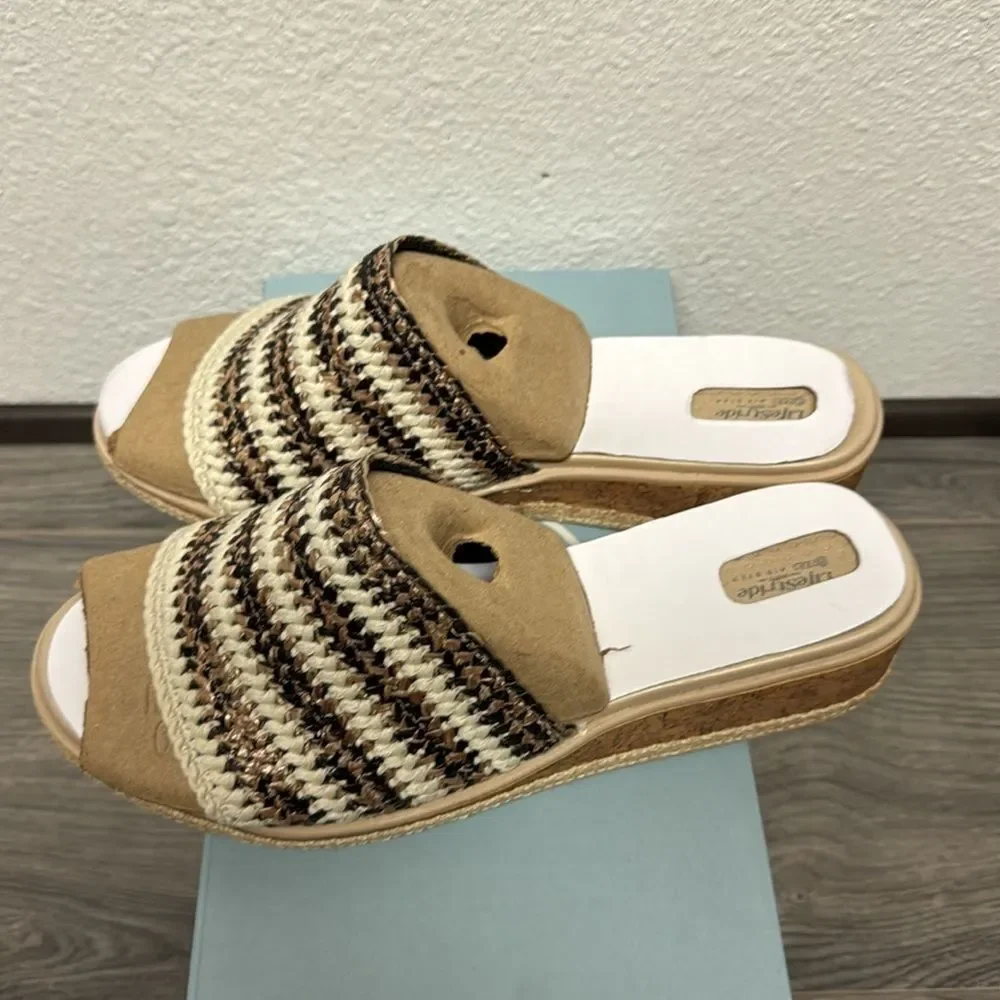Bzees Breezy Wedge Sandal (WIDE)